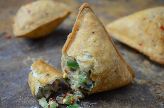 Chowmein samosa